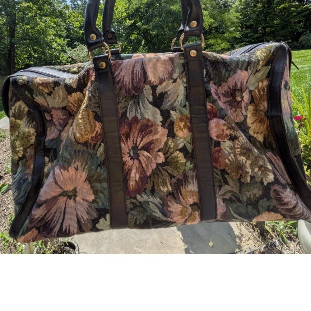 Vtg Floral Tapestry Carpet Bag Travel Weekender Carry On Grannycore Cottagecore